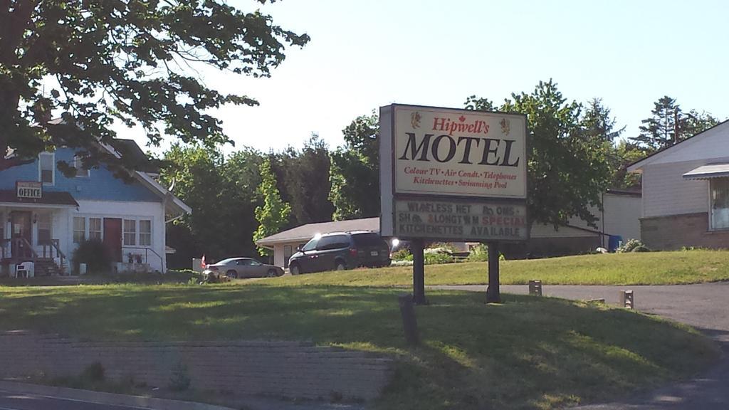 Hipwell'S Motel Fonthill エクステリア 写真